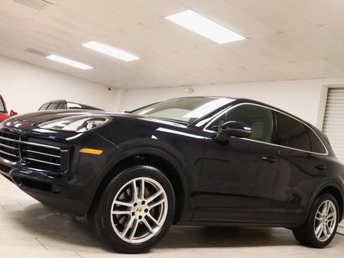 Used 2020 Porsche Cayenne Turbo AWD/4WD image 9