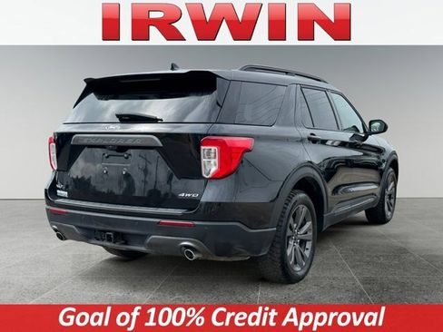 Certified 2022 Ford Explorer XLT w/ Equipment Group 202A image 5