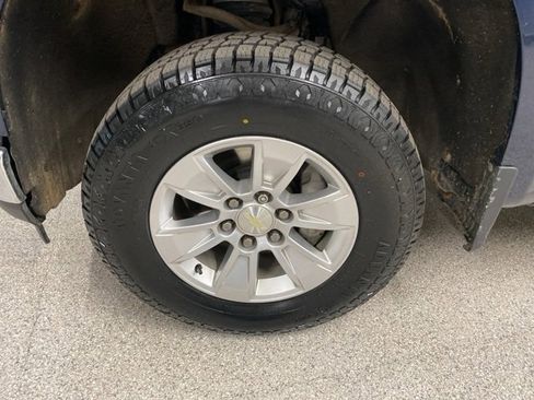 Used 2020 Chevrolet Silverado 1500 LT w/ All-Star Edition image 13