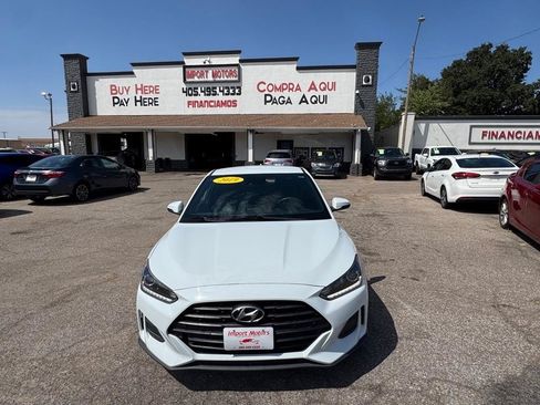 Used 2019 Hyundai Veloster 2.0 FWD image 2