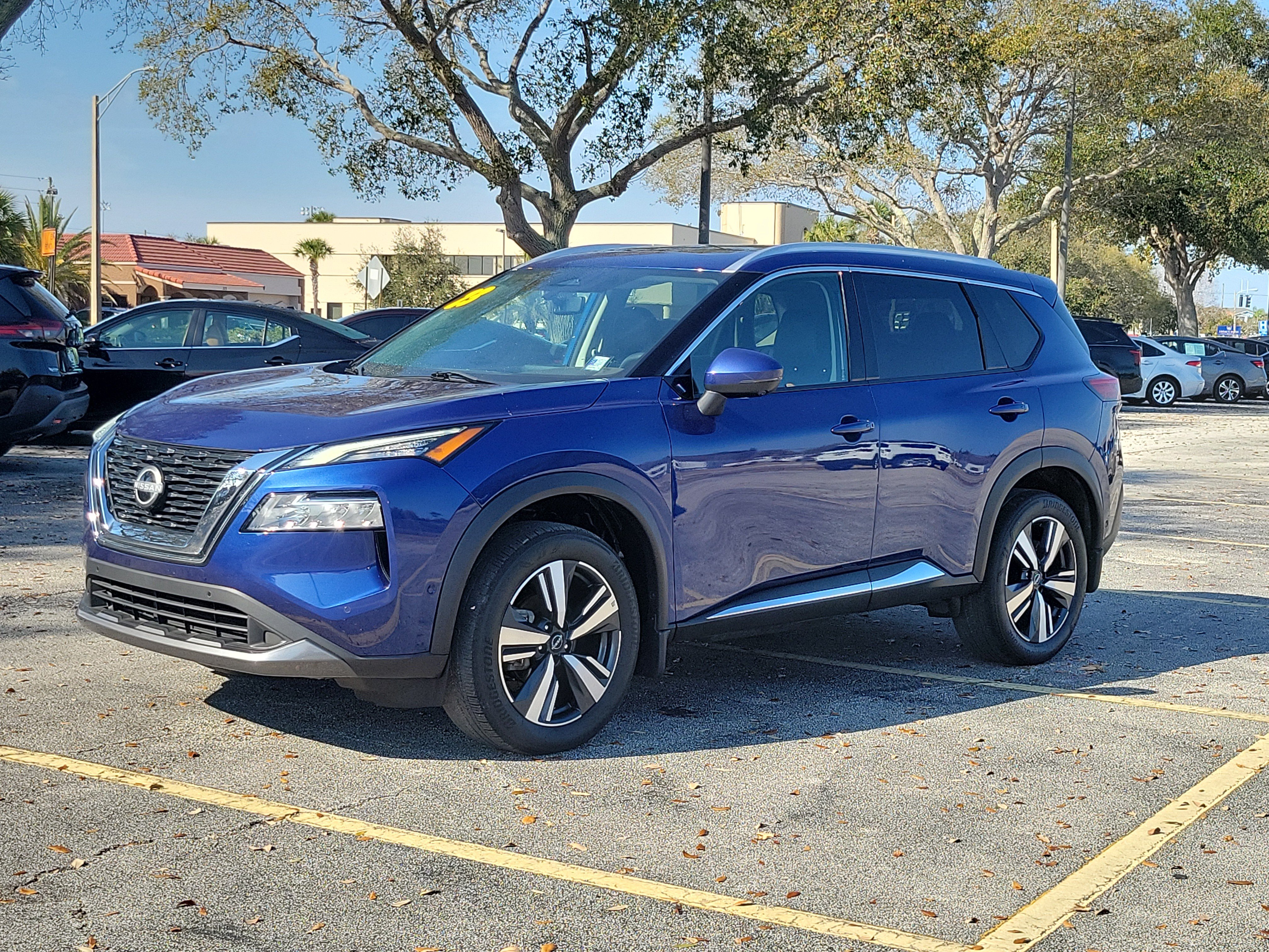 Used 2023 Nissan Rogue SL w/ SL Premium Package AWD/4WD image 2
