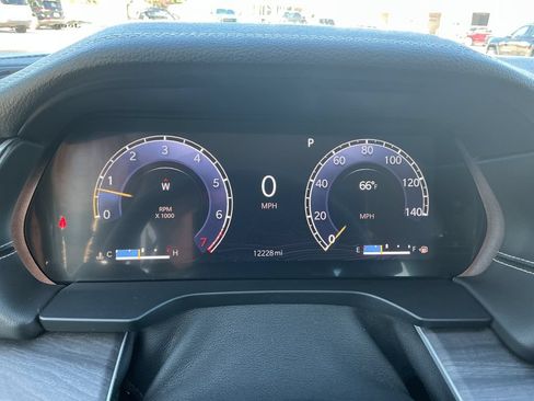 Certified 2023 Jeep Grand Cherokee L Limited AWD/4WD image 18
