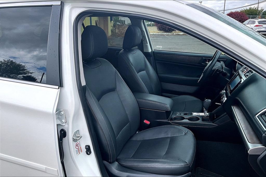 Used 2016 Subaru Outback 3.6R Limited AWD/4WD image 10