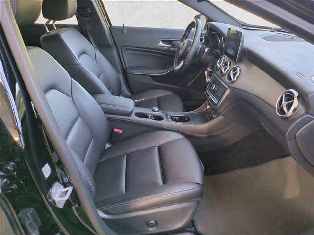 Used 2018 Mercedes-Benz GLA 250 4MATIC image 21