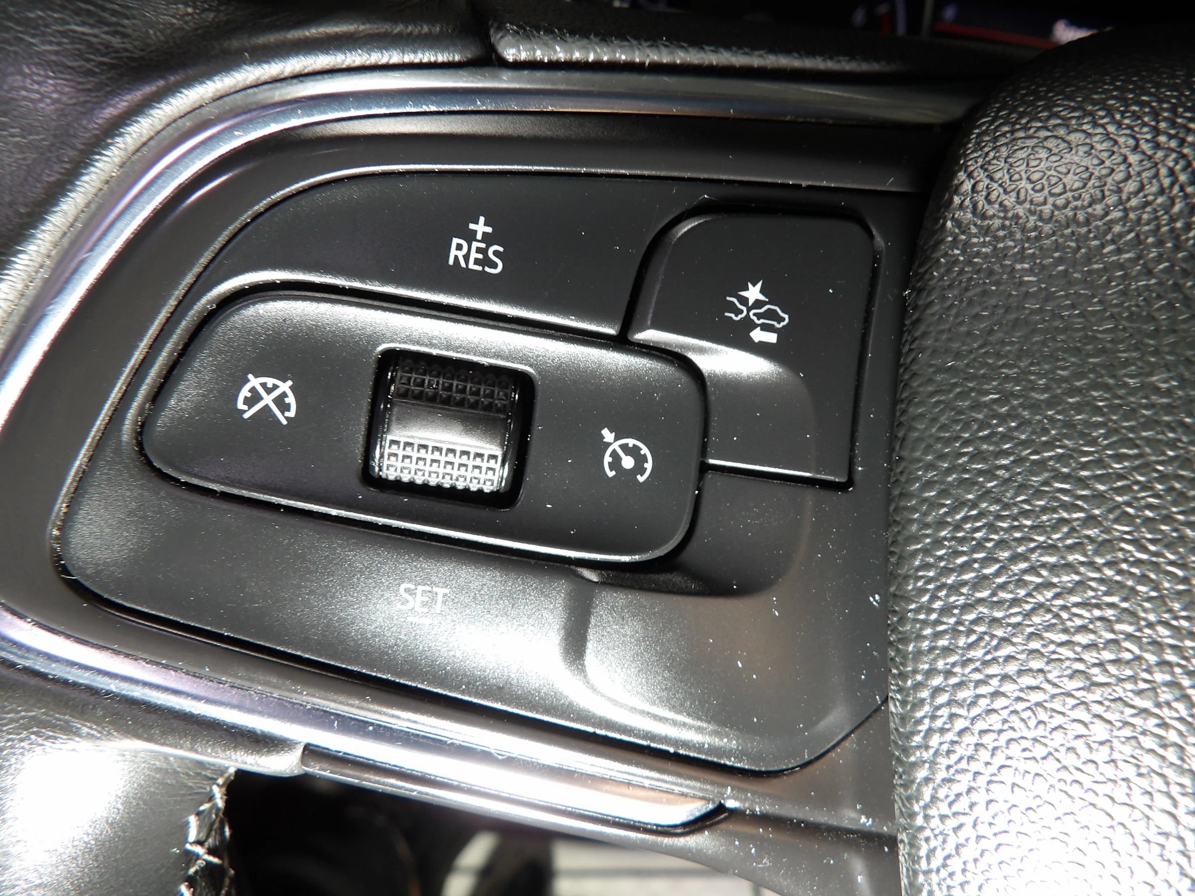 Used 2021 Buick Encore GX Select w/ Experience Buick Package FWD image 18