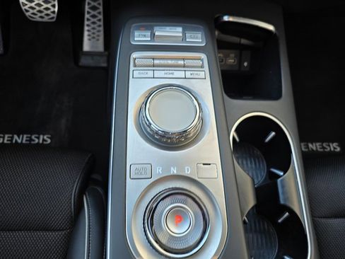 Used 2023 Genesis GV70 2.5T w/ Sport Prestige Package image 30