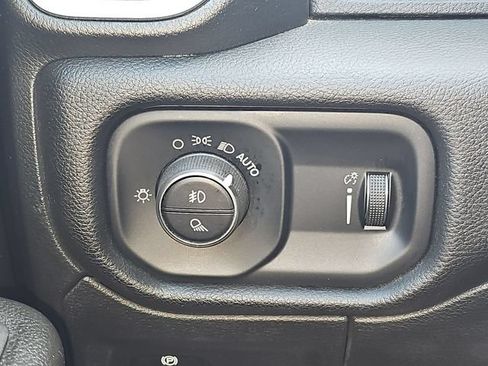 Used 2024 RAM 1500 Big Horn AWD/4WD image 19