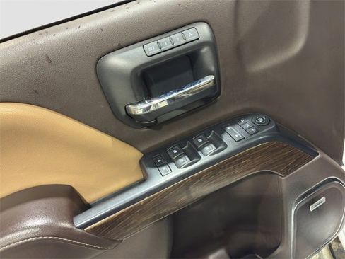 Used 2017 GMC Sierra 2500 Denali w/ Duramax Plus Package image 13