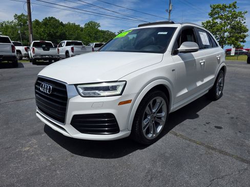 Used 2018 Audi Q3 2.0T Premium Plus w/ Premium Plus Package AWD/4WD image 1