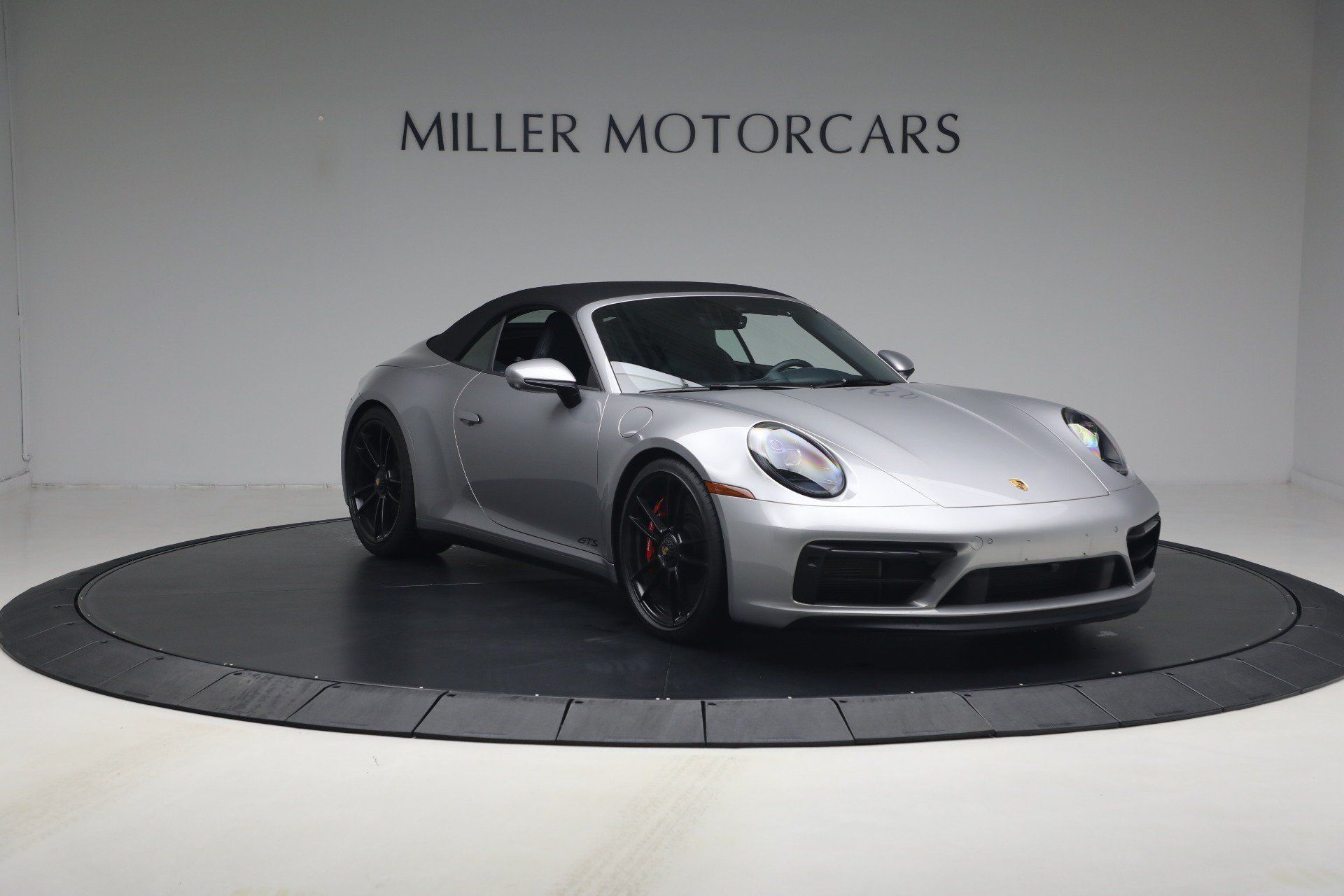 Used 2024 Porsche 911 Carrera GTS RWD image 33