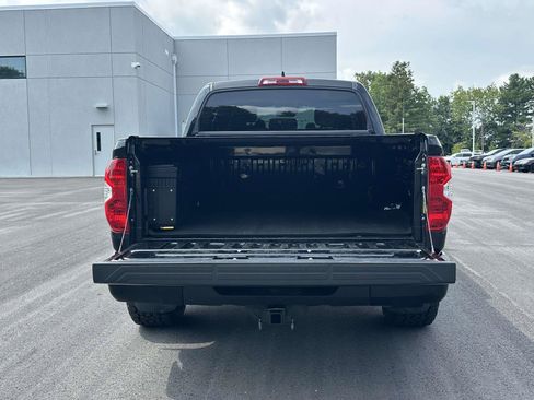 Used 2021 Toyota Tundra Limited w/ Limited Premium Package AWD/4WD image 8