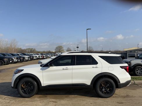 New 2026 Ford Explorer Tremor w/ Tremor Convenience Package image 30