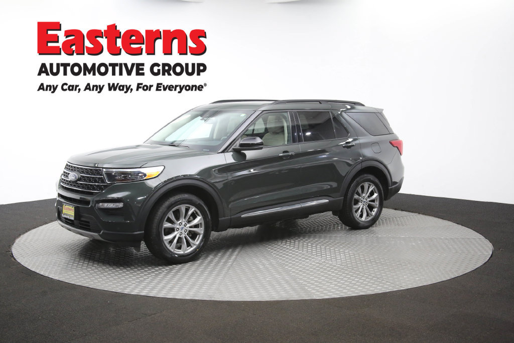 Used 2023 Ford Explorer XLT w/ Equipment Group 202A AWD/4WD image 64