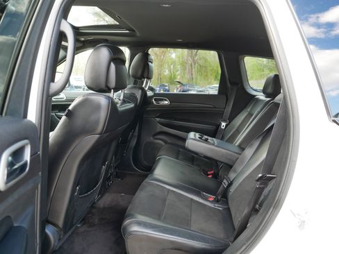 Used 2018 Jeep Grand Cherokee Altitude AWD/4WD image 34