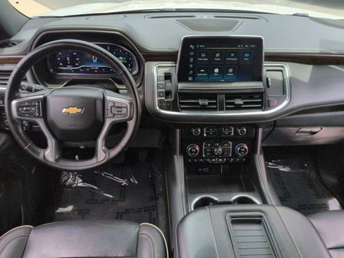 Used 2024 Chevrolet Tahoe Premier AWD/4WD image 25