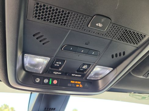 Certified 2023 Cadillac XT5 Premium Luxury w/ Platinum Package image 18