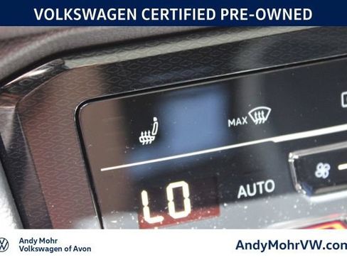 Used 2025 Volkswagen Taos SE w/ Panoramic Sunroof Package AWD/4WD image 41