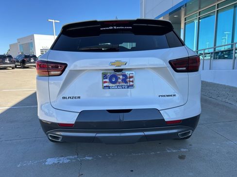 Used 2025 Chevrolet Blazer Premier w/ Driver Confidence II Package image 6