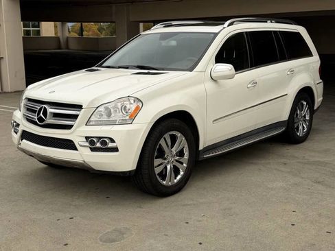Used 2010 Mercedes-Benz GL 450 4MATIC image 1