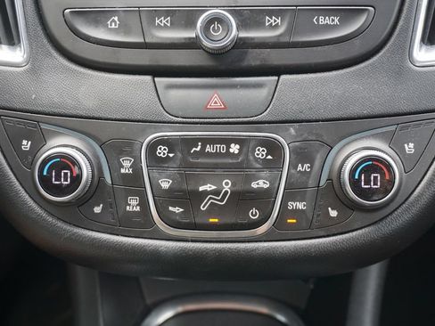 Used 2016 Chevrolet Malibu Premier w/ Driver Confidence Package II FWD image 14