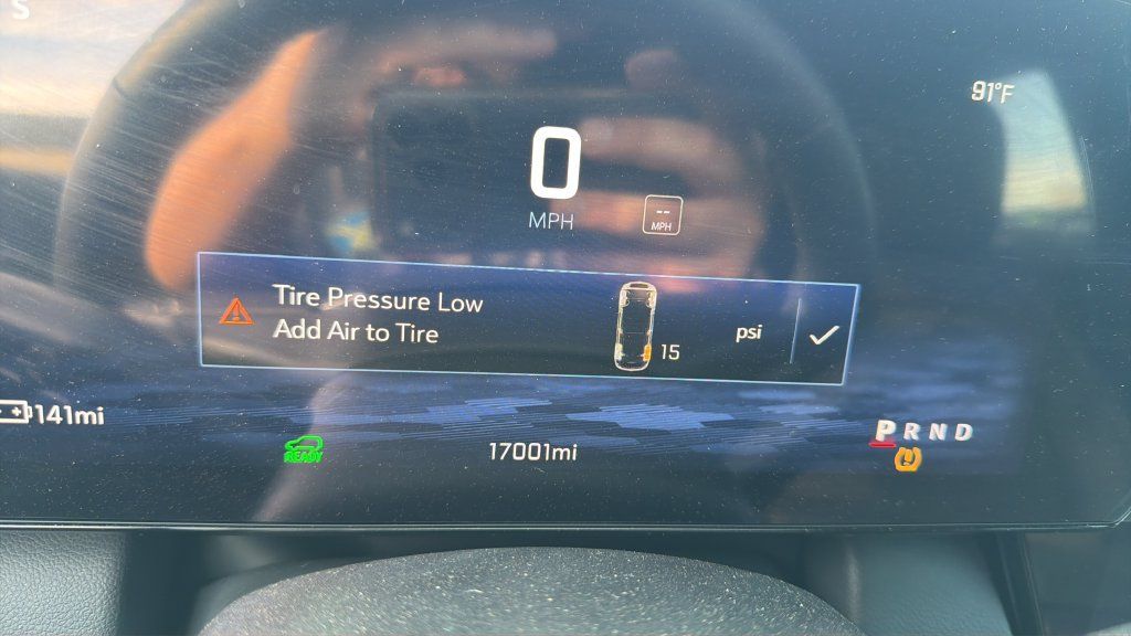 Used 2024 Chevrolet Equinox EV LT FWD image 10