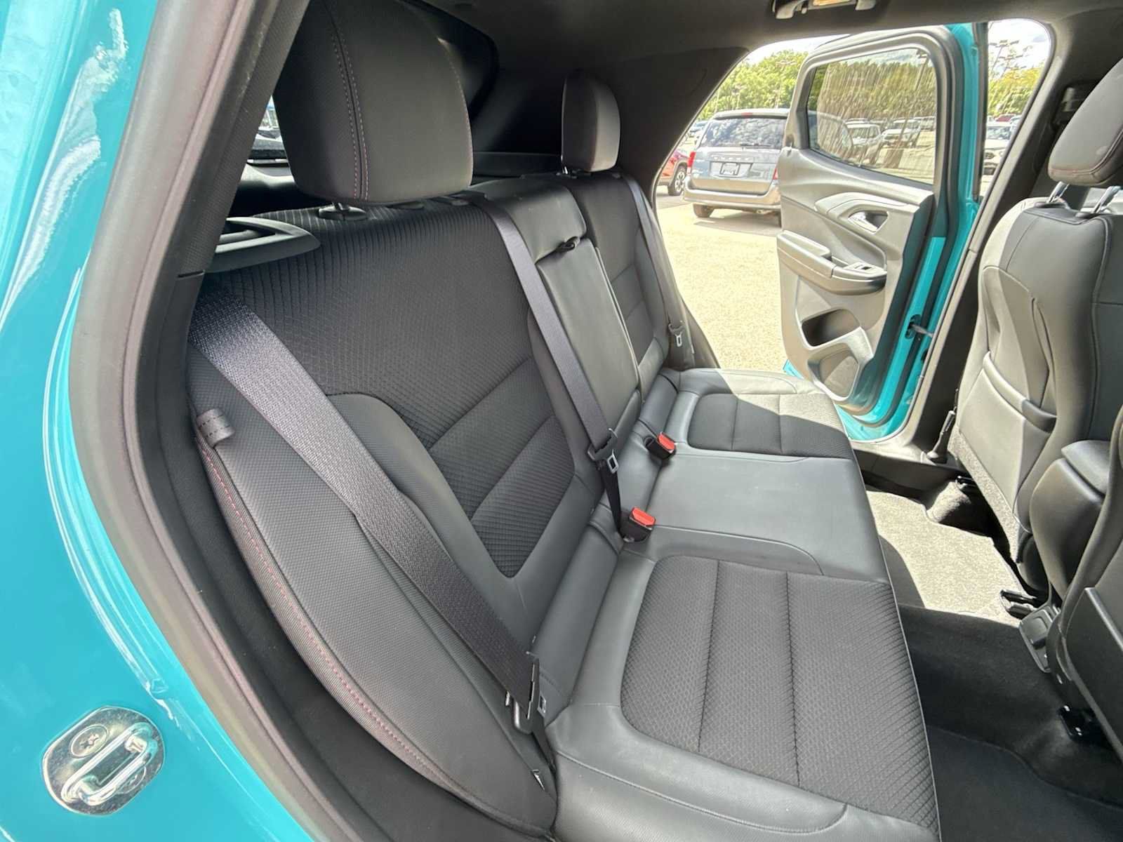 Used 2021 Chevrolet TrailBlazer RS w/ Sun and Liftgate Package AWD/4WD image 27