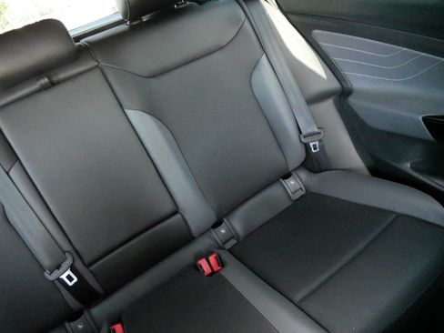 Certified 2023 Volkswagen ID.4 Pro S AWD/4WD image 14