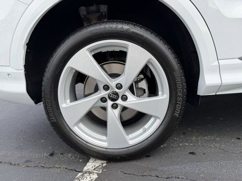 Certified 2025 Audi Q5 Premium Plus w/ Premium Plus image 31