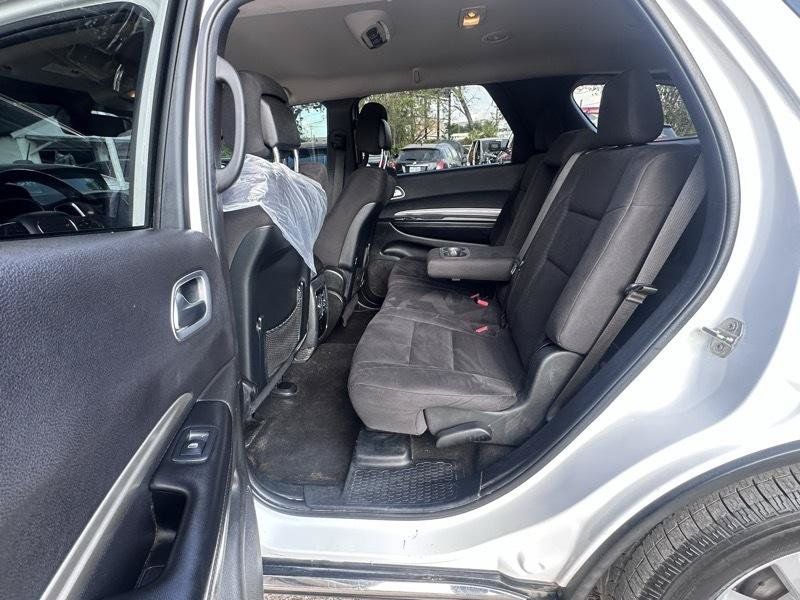 Used 2020 Dodge Durango SXT w/ 3rd Row Seating Group RWD image 12