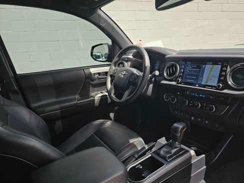 Used 2021 Toyota Tacoma TRD Pro AWD/4WD image 10