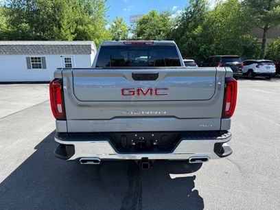 New 2026 GMC Sierra 1500 SLT w/ SLT Premium Package
