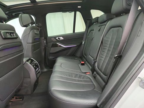 Used 2019 BMW X5 xDrive50i w/ M Sport Package AWD/4WD image 28