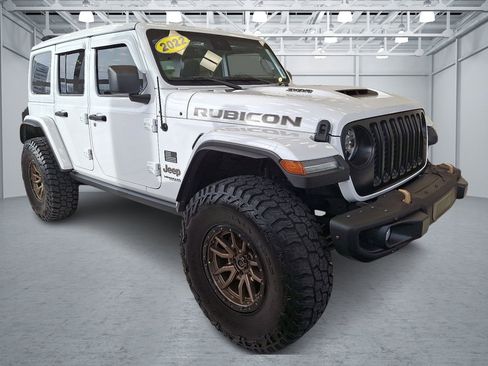 Used 2022 Jeep Wrangler Unlimited Rubicon w/ Xtreme Recon 35" Tire Package image 6