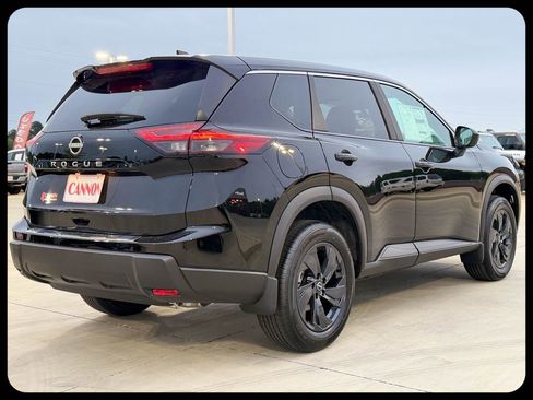 New 2026 Nissan Rogue SV w/ Cold Weather Package FWD image 8