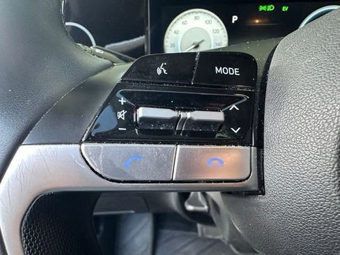 Used 2023 Hyundai Elantra Limited FWD image 23
