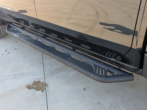 Used 2022 GMC Sierra 2500 AT4 w/ AT4 Premium Plus Package image 5