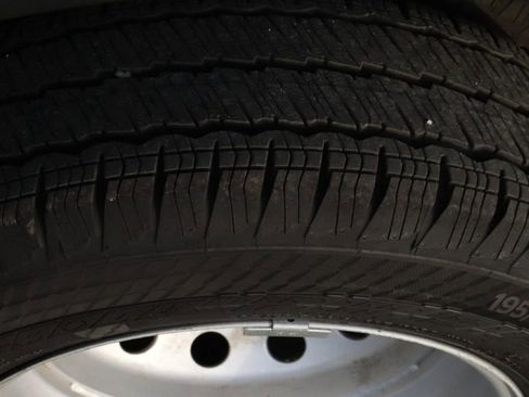 Used 2025 Ford Transit 350 XL image 48