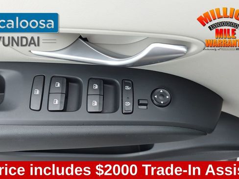 Used 2023 Hyundai Tucson SEL w/ Convenience Package FWD image 13