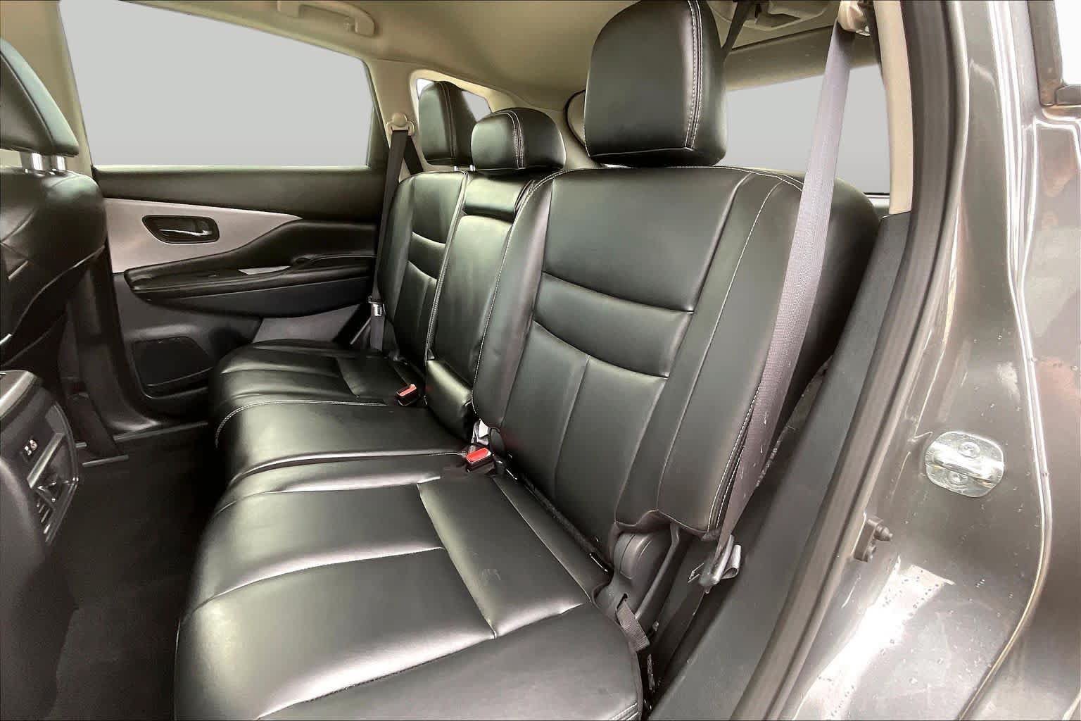 Used 2023 Nissan Murano SV FWD image 20