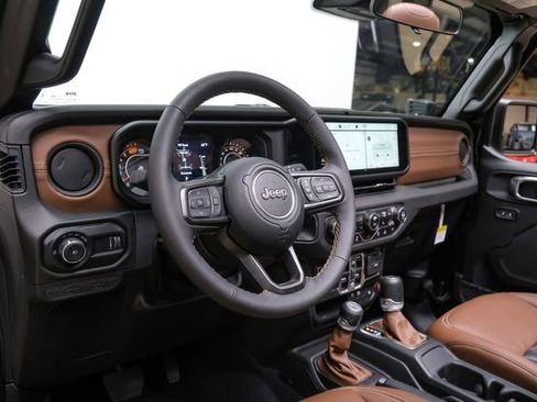 Used 2024 Jeep Wrangler Unlimited Sport AWD/4WD image 14