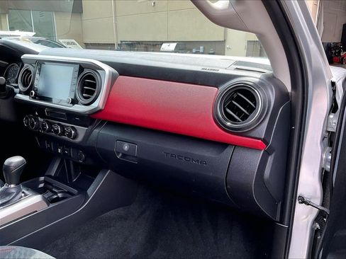 Used 2023 Toyota Tacoma SR5 AWD/4WD image 13