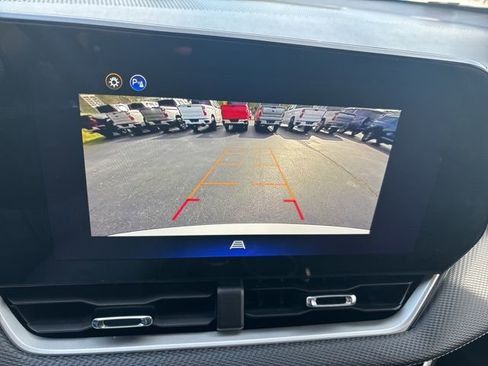 Used 2026 Chevrolet Equinox LT image 38