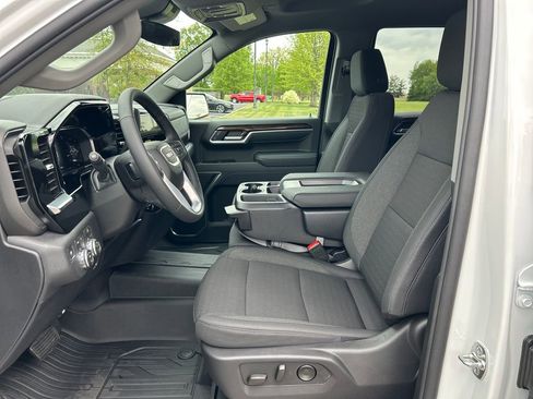New 2026 GMC Sierra 1500 Elevation w/ X31 Off-Road Package AWD/4WD image 13