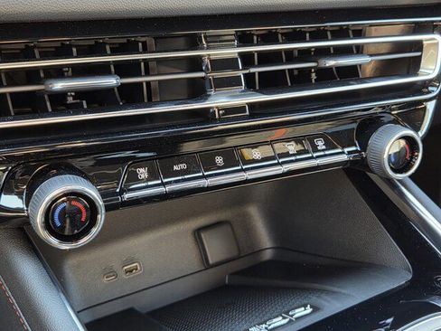 New 2026 Chevrolet Traverse RS w/ LPO, Floor Liner Package image 19