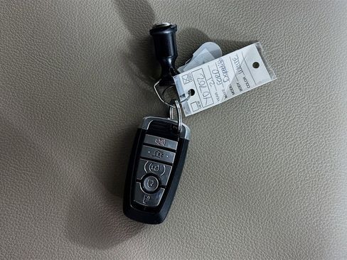 Used 2021 Ford Expedition Max Limited image 36