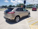 Used 2020 Ford Edge SE image 5