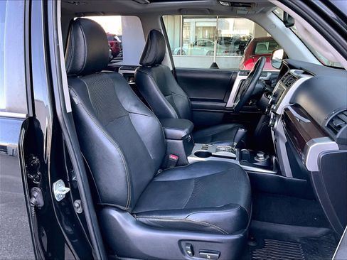 Used 2021 Toyota 4Runner Limited image 11