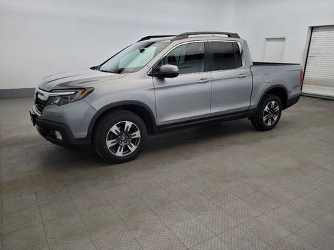 Used 2017 Honda Ridgeline RTL-T image 2