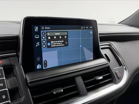Used 2023 Chevrolet Tahoe Premier AWD/4WD image 27
