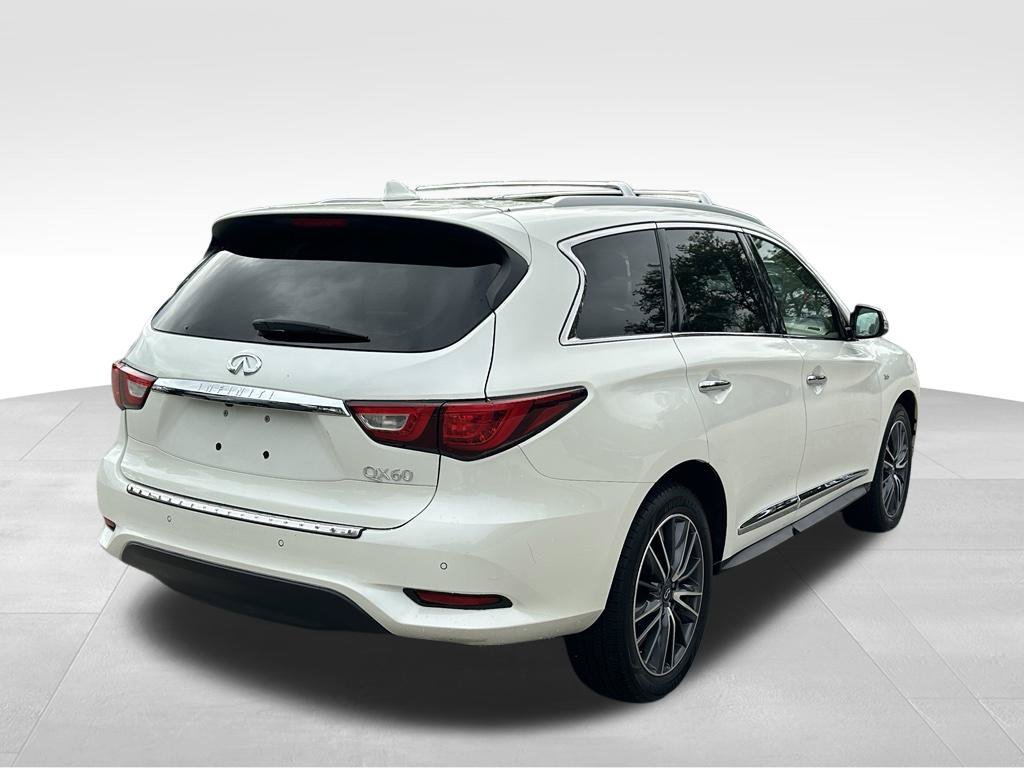 Used 2017 INFINITI QX60 Luxe w/ Deluxe Technology Package AWD/4WD image 8
